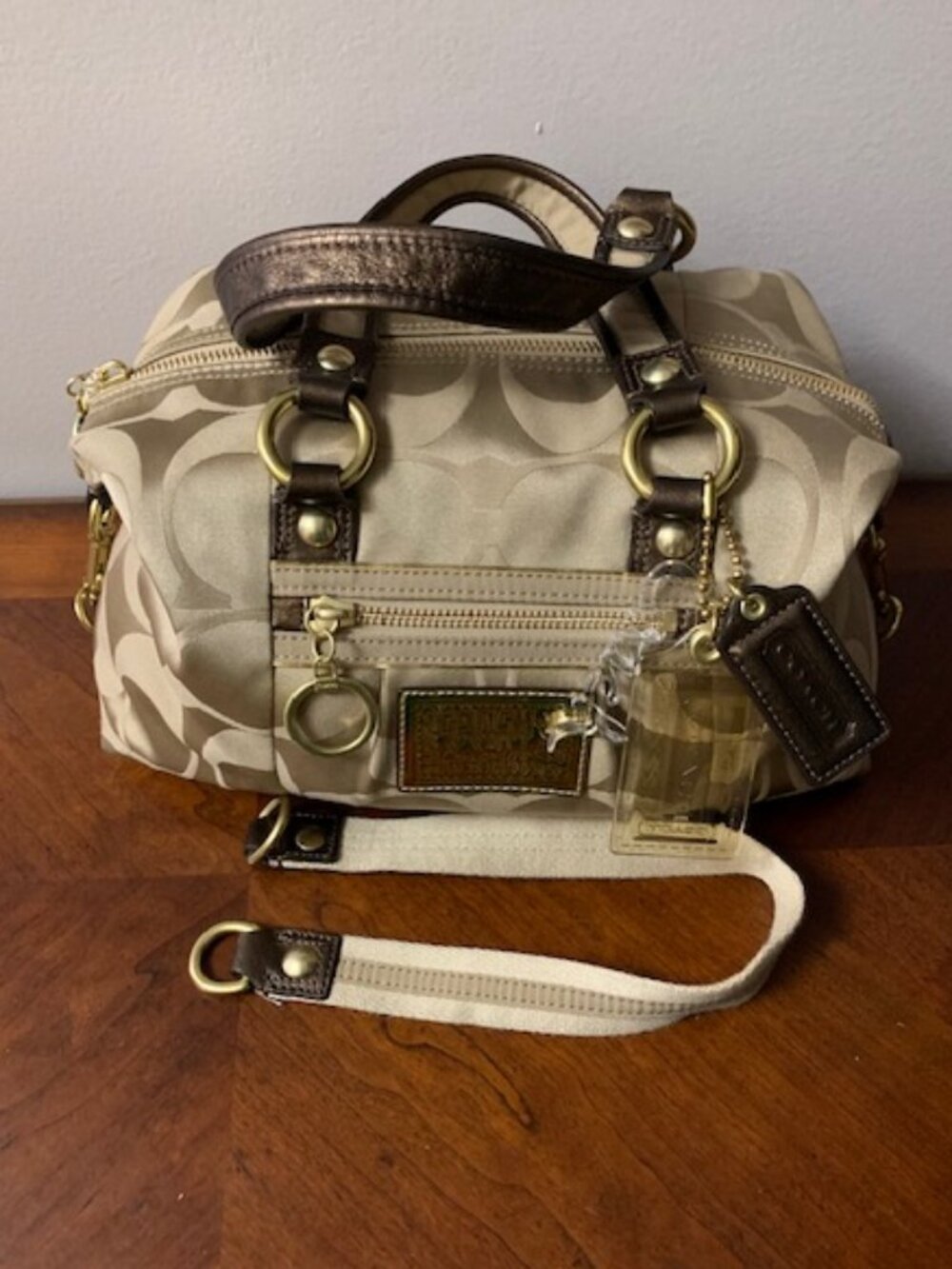Like New Coach Poppy Satchel
